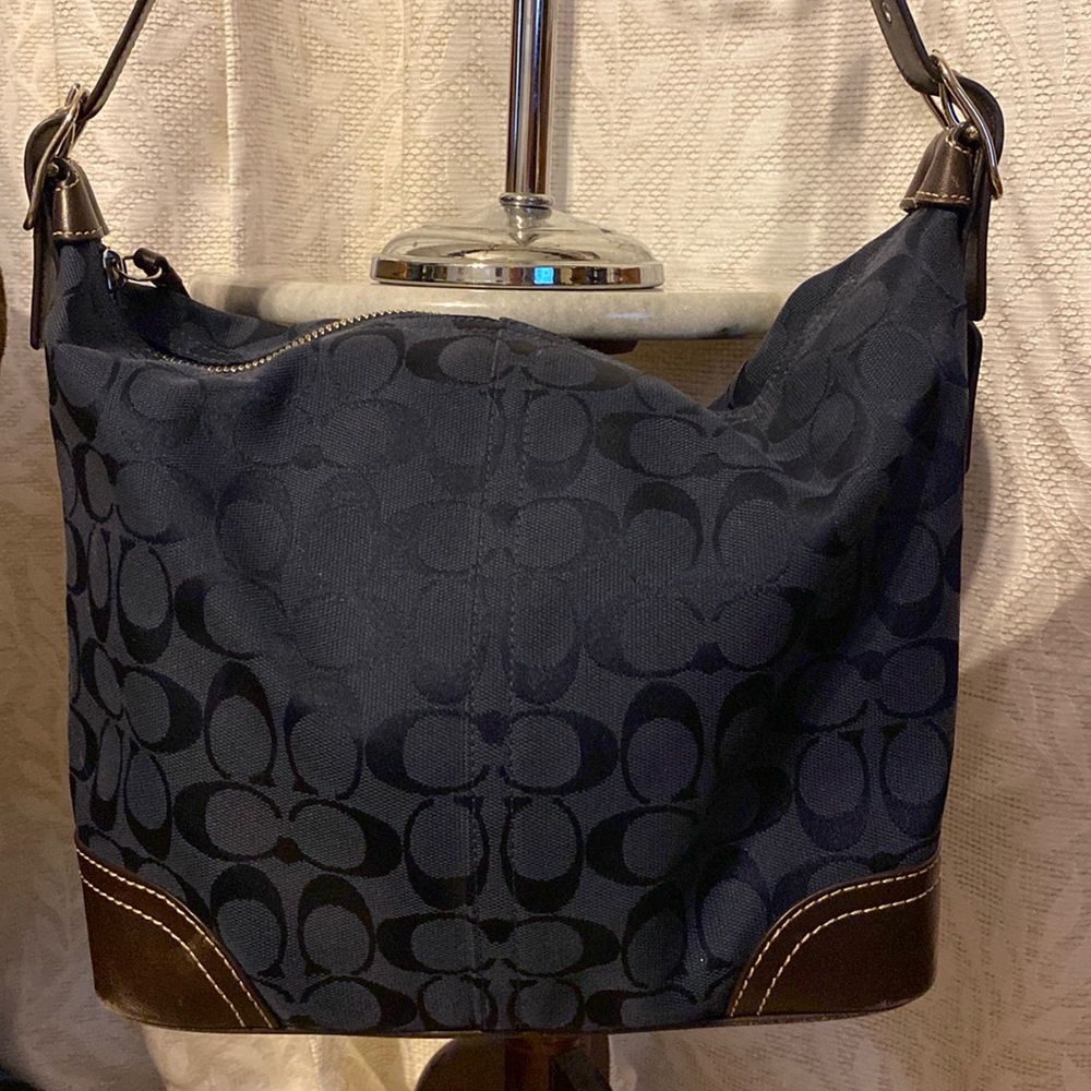 Coach Signature Shoulder Bag